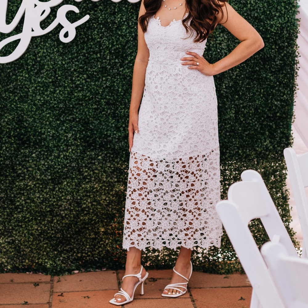 White “Lana Lace White Midi Dress” size Extra Small
